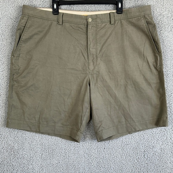 Tommy Bahama Shorts Khaki Mens 42 Olive Green Flat Front Stretch Pocket Comfort